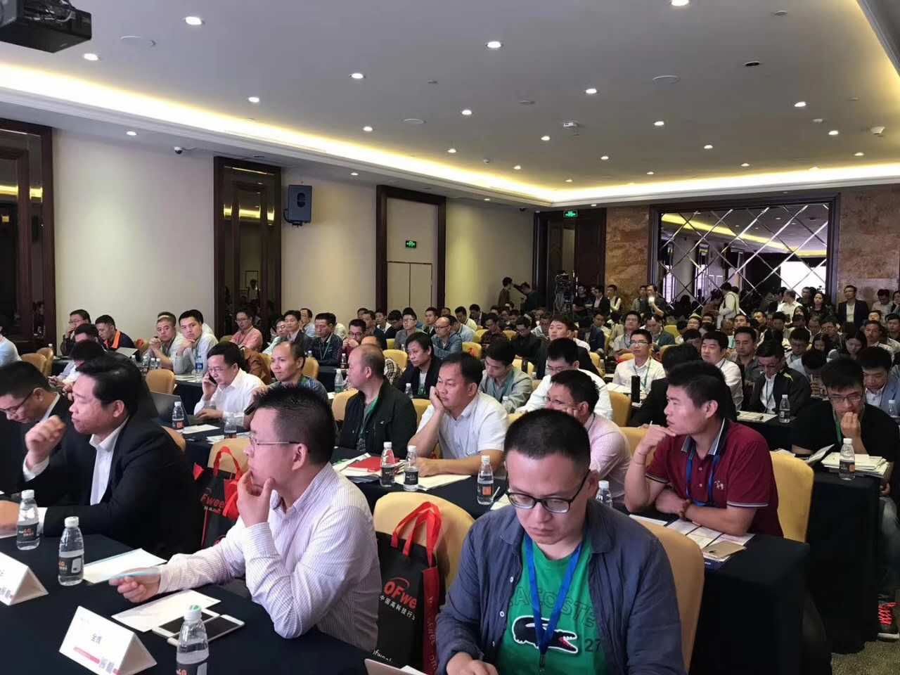 锦浪代表发言1.png